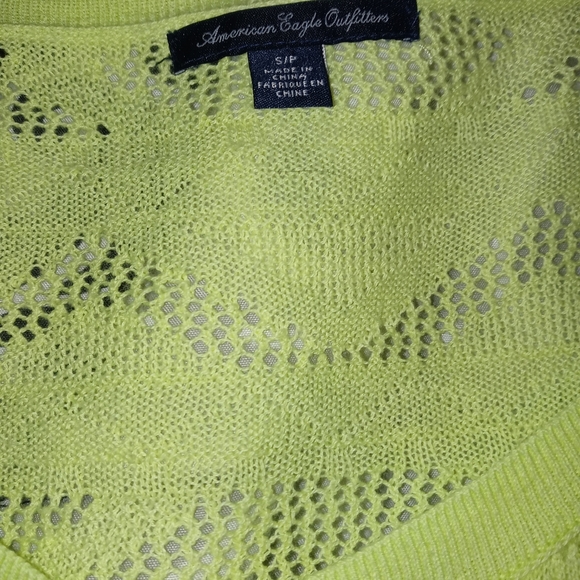 Small button up cardigan - Picture 2 of 2